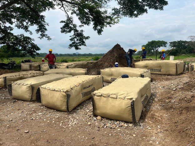 GEOCONTENEDORES HYDROBLOCK