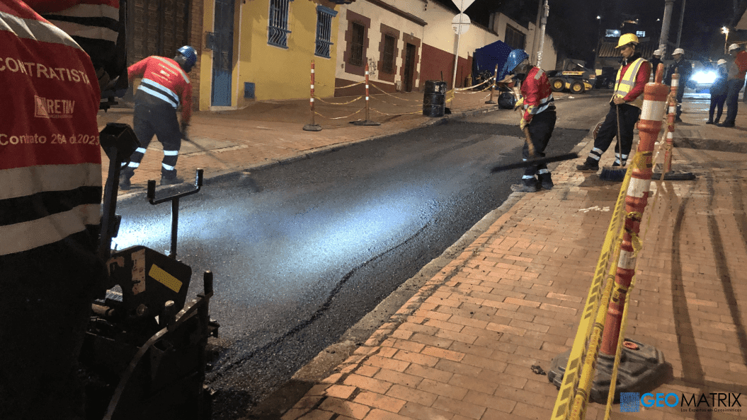 Refuerzo de pavimento con geomalla