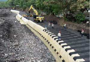 Muros en suelo reforzado en zonas con potencial de inundación, Geomatrix