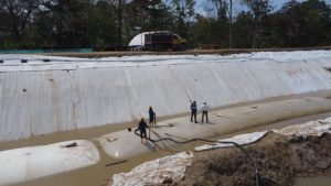 Tubos de geotextil en ingenier&iacute;a hidr&aacute;ulica, Geomatrix