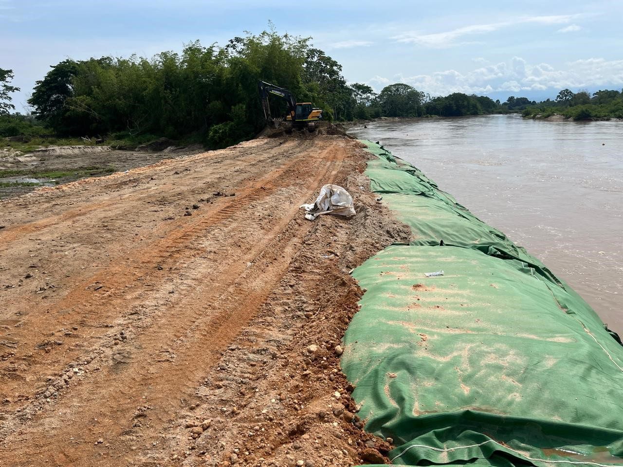 Geotextiles impregnados para diques