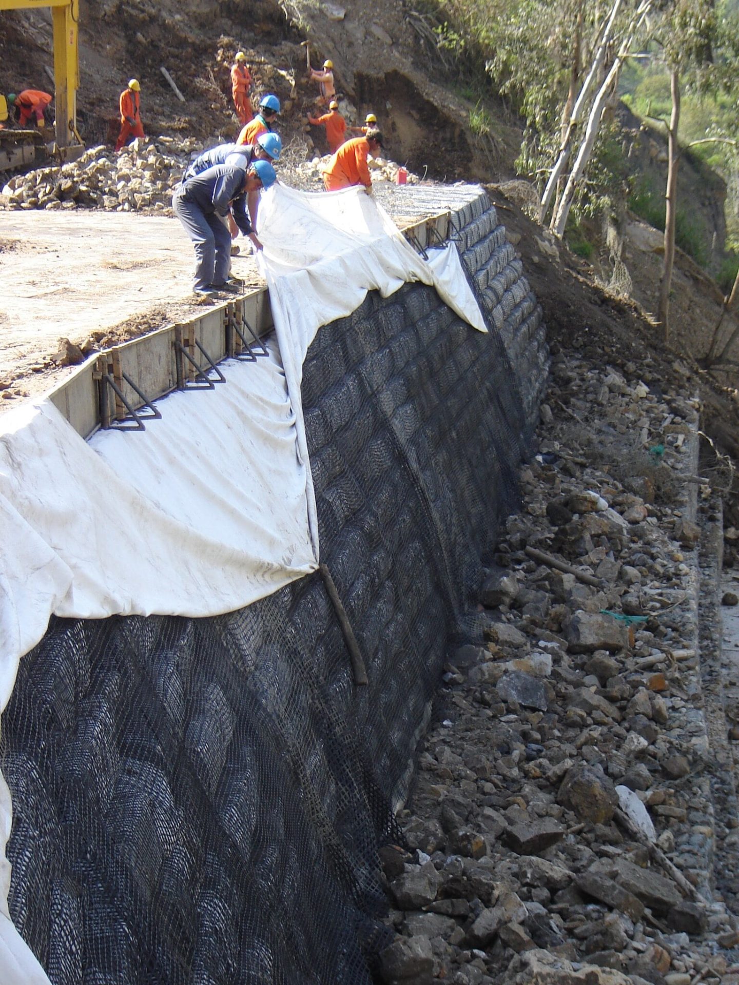 Muros MSE con geomallas y geotextiles