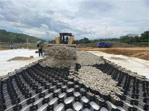 Geosintéticos en PTAR: adecuación de laguna de lodos, Geomatrix
